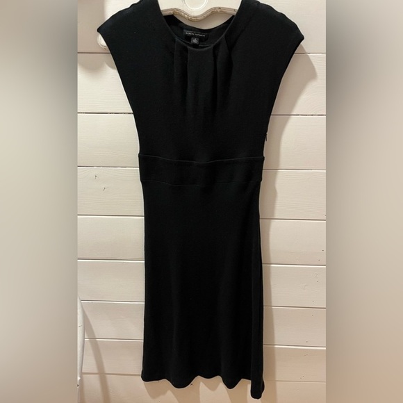 BANANA REPUBLIC little dress 55% black wool size 4 - Picture 1 of 9